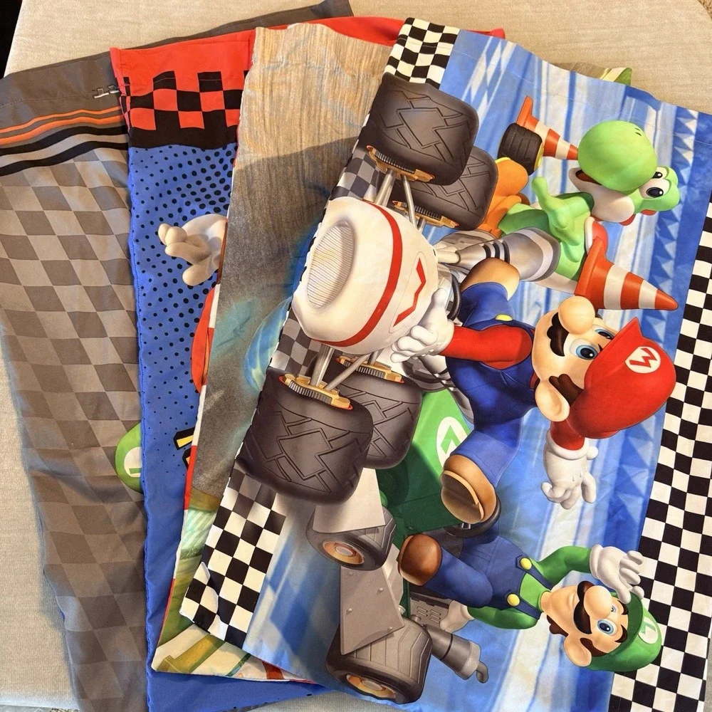 Nintendo Mario Kart Pillowcase Lot of 4 Mario Luigi Yoshi Bowser Donkey Kong